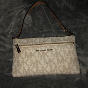 Michael Kors wristlet